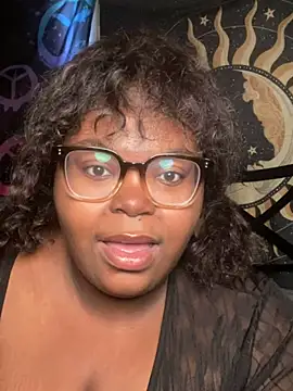 TheChubbySiren online show from 12.20.25