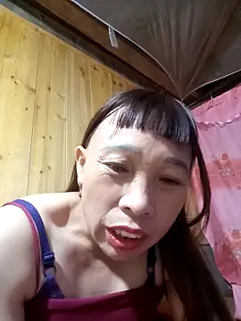 Snapshot of Manni_john chatting on 10.29.25 Manni john online show from 10.29.25