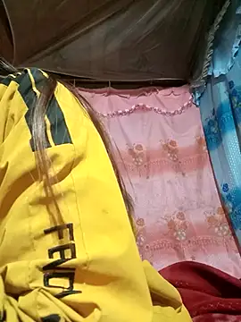 Snapshot of Manni_john chatting on 11.02.25 Manni john online show from 11.02.25