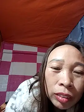 Snapshot of Manni_john chatting on 12.04.25 Manni john online show from 12.04.25