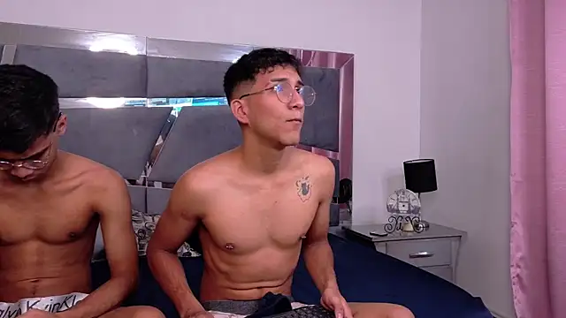 Desire4Duo online show from 12.01.25