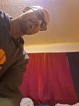 whateveruwanthowever online show from 12.03.25