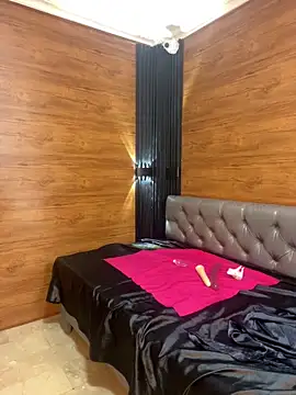 Yvonny27 online show from 02.26.26