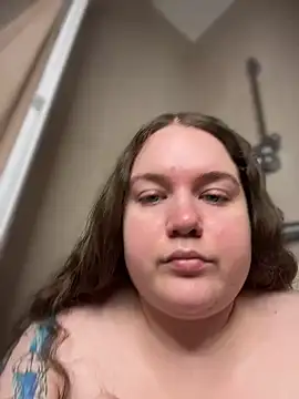 Snapshot of SummerTina chatting on 03.15.25 SummerTina online show from 03.15.25