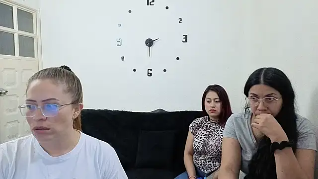 lesb milf online show from 05.06.26