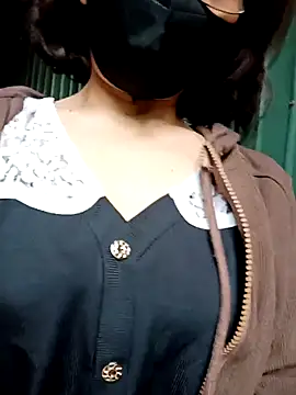 Snapshot of RizoCii chatting on 10.22.25 RizoCii online show from 10.22.25