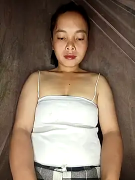 Snapshot of Nguyet2k4 chatting on 11.01.25 Nguyet2k4 online show from 11.01.25