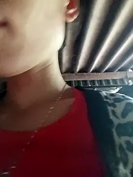 Snapshot of -Kem-01 chatting on 10.27.25 -Kem-01 online show from 10.27.25