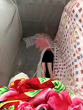 Snapshot of -Kem-01 chatting on 11.05.25 -Kem-01 online show from 11.05.25