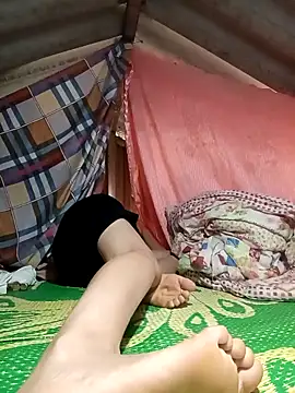 Snapshot of -Kem-01 chatting on 11.10.25 -Kem-01 online show from 11.10.25