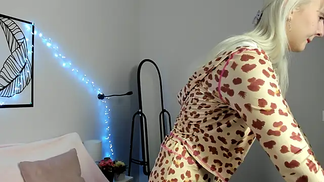 AdeleSilver online show from 11.12.25