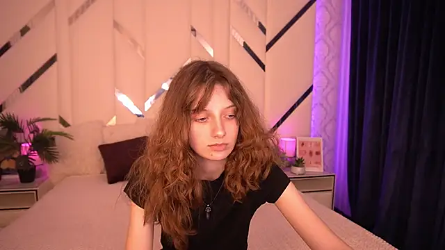 CuteeFoxy online show from 11.10.25