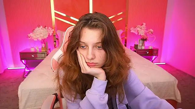 CuteeFoxy online show from 12.20.25