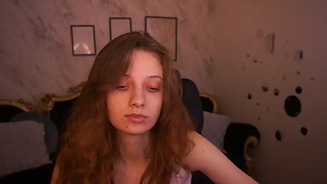 CuteeFoxy online show from 04.24.26