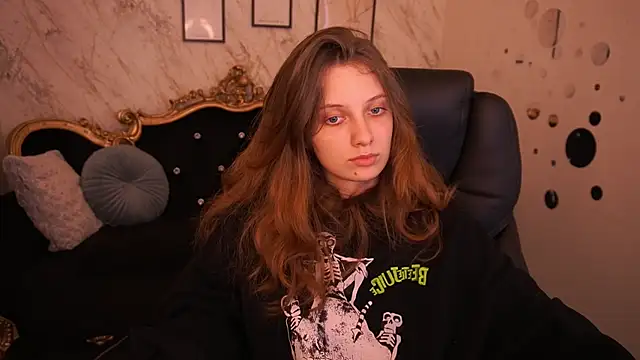 CuteeFoxy online show from 05.13.26