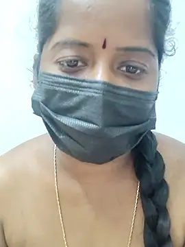 Snapshot of Tamil_Ponnu_Riya chatting on 01.08.26 Tamil Ponnu Riya online show from 01.08.26