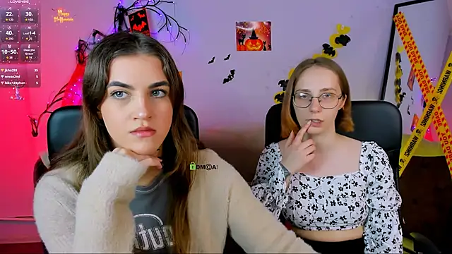 Snapshot of evalora_vei chatting on 10.28.25 evalora vei online show from 10.28.25