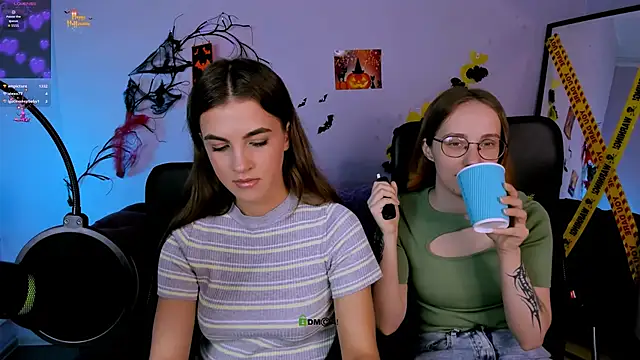 Snapshot of evalora_vei chatting on 11.05.25 evalora vei online show from 11.05.25