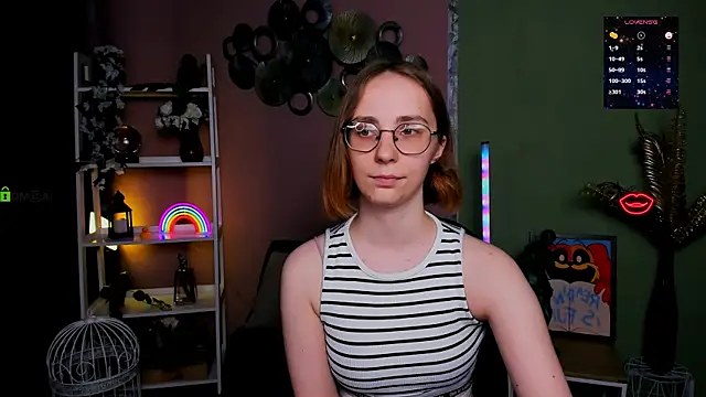 Snapshot of evalora_vei chatting on 11.06.25 evalora vei online show from 11.06.25