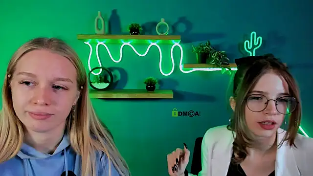 lulu fly  online show from 11.14.25