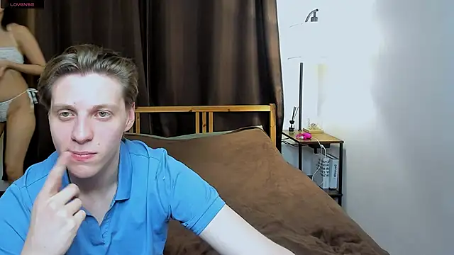 Blossomandbee online show from 11.26.25