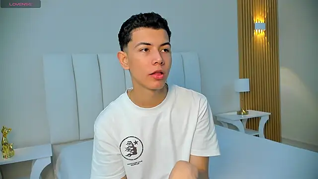 Snapshot of FireGuy_99 chatting on 11.06.25 FireGuy 99 online show from 11.06.25