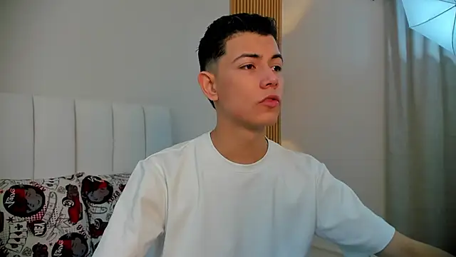 Snapshot of FireGuy_99 chatting on 12.03.25 FireGuy 99 online show from 12.03.25