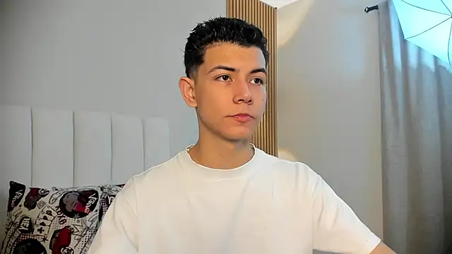 Snapshot of FireGuy_99 chatting on 12.04.25 FireGuy 99 online show from 12.04.25