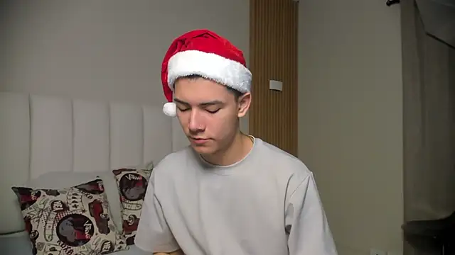 Snapshot of FireGuy_99 chatting on 12.18.25 FireGuy 99 online show from 12.18.25