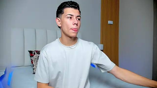 Snapshot of FireGuy_99 chatting on 01.07.26 FireGuy 99 online show from 01.07.26