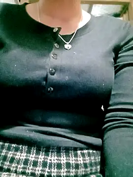 Snapshot of Katy68 chatting on 11.26.25 Katy68 online show from 11.26.25