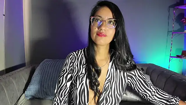 Snapshot of charlhot_ chatting on 10.24.25 charlhot online show from 10.24.25