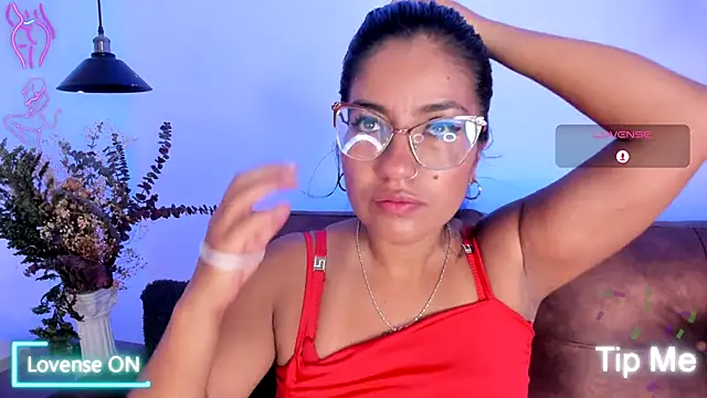 charlhot  online show from 11.26.25