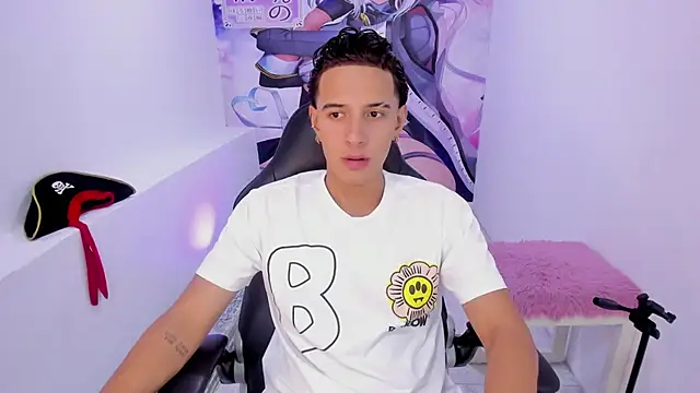 Hayden Boy  online show from 10.30.25