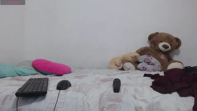 Snapshot of toxic_sweet_1 chatting on 11.14.25 toxic sweet 1 online show from 11.14.25