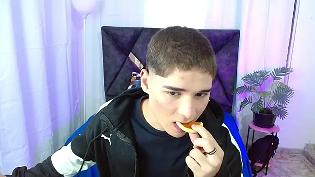 Mattass18 online show from 10.18.25