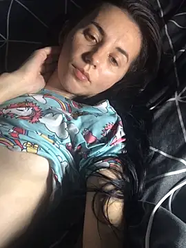 Snapshot of oliviya_mur chatting on 10.15.25 oliviya mur online show from 10.15.25