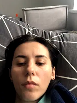 Snapshot of oliviya_mur chatting on 10.17.25 oliviya mur online show from 10.17.25