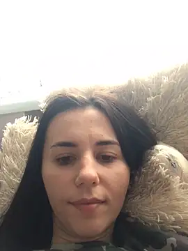 Snapshot of oliviya_mur chatting on 10.27.25 oliviya mur online show from 10.27.25