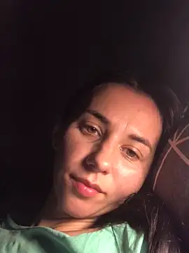 Snapshot of oliviya_mur chatting on 10.27.25 oliviya mur online show from 10.27.25