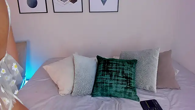 AilanaCortes online show from 12.19.25