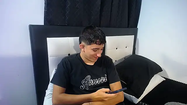 Snapshot of Dravith_Valery chatting on 02.19.26 Dravith Valery online show from 02.19.26