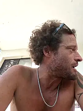 Snapshot of shainnfk chatting on 10.20.25 shainnfk online show from 10.20.25