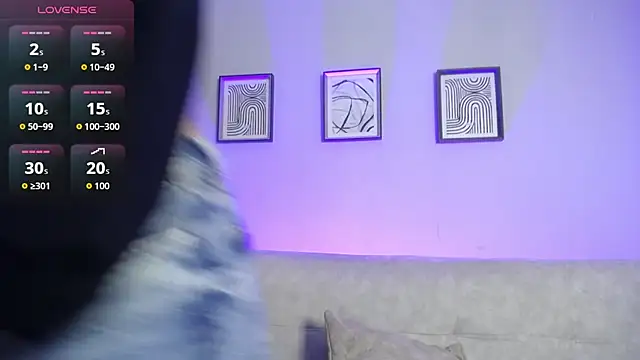 Snapshot of Sweet_Bella_Valery chatting on 11.03.25 Sweet Bella Valery online show from 11.03.25