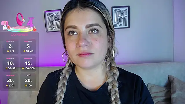 Snapshot of Sweet_Bella_Valery chatting on 12.02.25 Sweet Bella Valery online show from 12.02.25