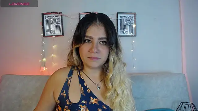 Sweet Bella Valery online show from 04.28.26