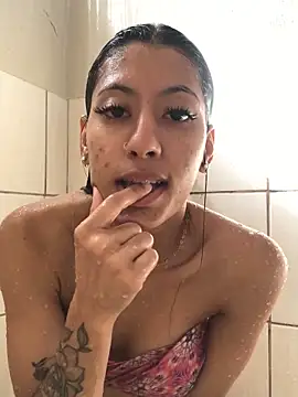 santosz83 online show from 11.14.25