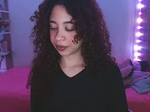 Snapshot of Medussa3033 chatting on 03.11.26 Medussa3033 online show from 03.11.26