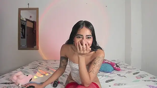 Snapshot of Angely-sweet chatting on 10.24.25 Angely-sweet online show from 10.24.25