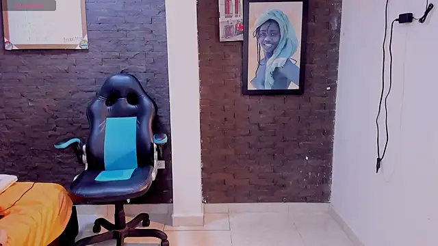 Lessly Cooper online show from 11.14.25